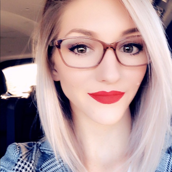 Meet your Posher, Courtney - Picture 8 of 8